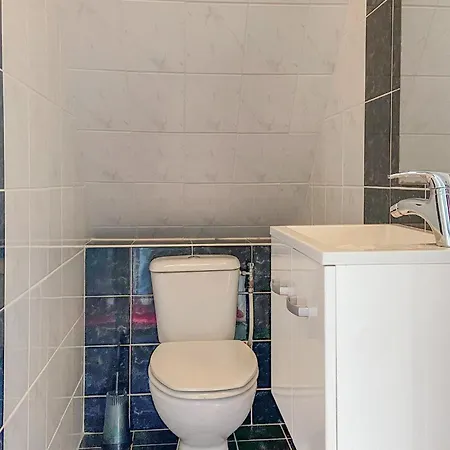 Pet Friendly In *